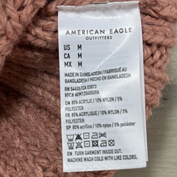 American Eagle Cable Knit Sweater Vest - Picture 8 of 12